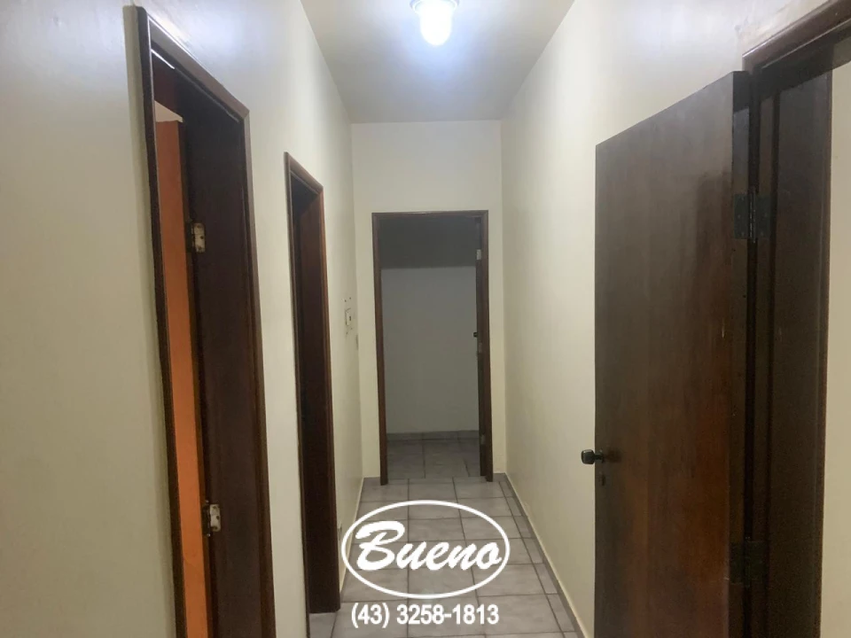 Imagens do imóveis Vende Casa na Avenida dos Estudantes