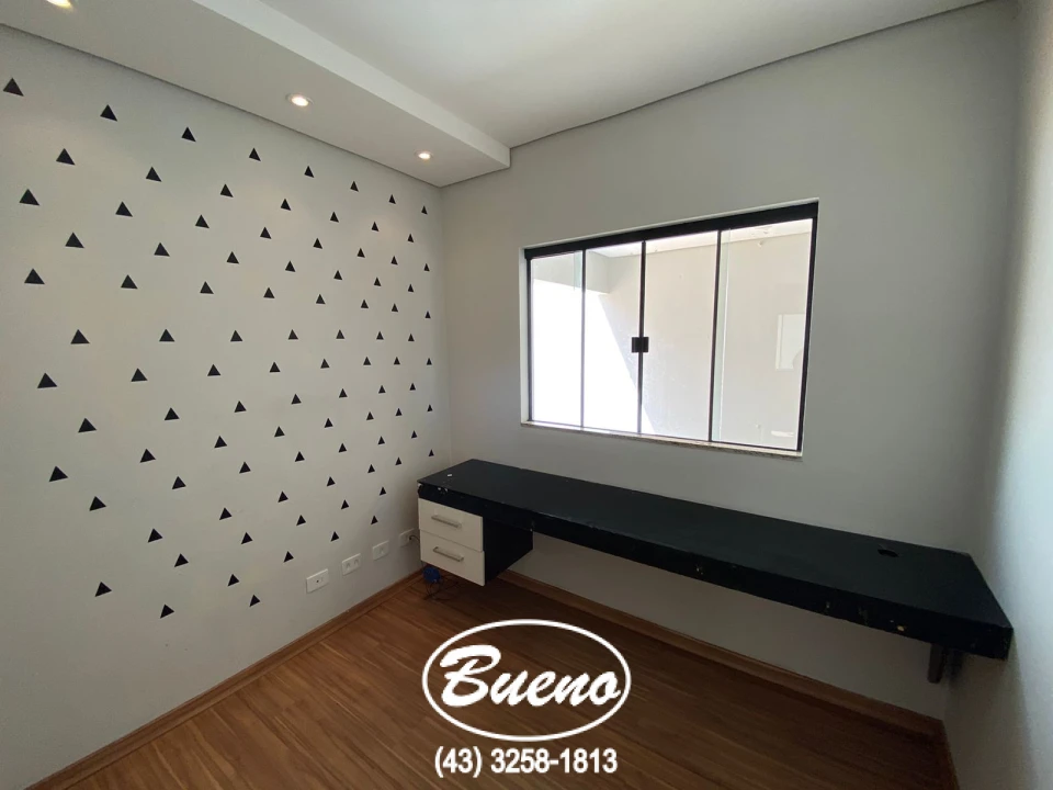 Imagens do imóveis CASA P/ LOCAÇÃO NA AV. ESTUDANTES