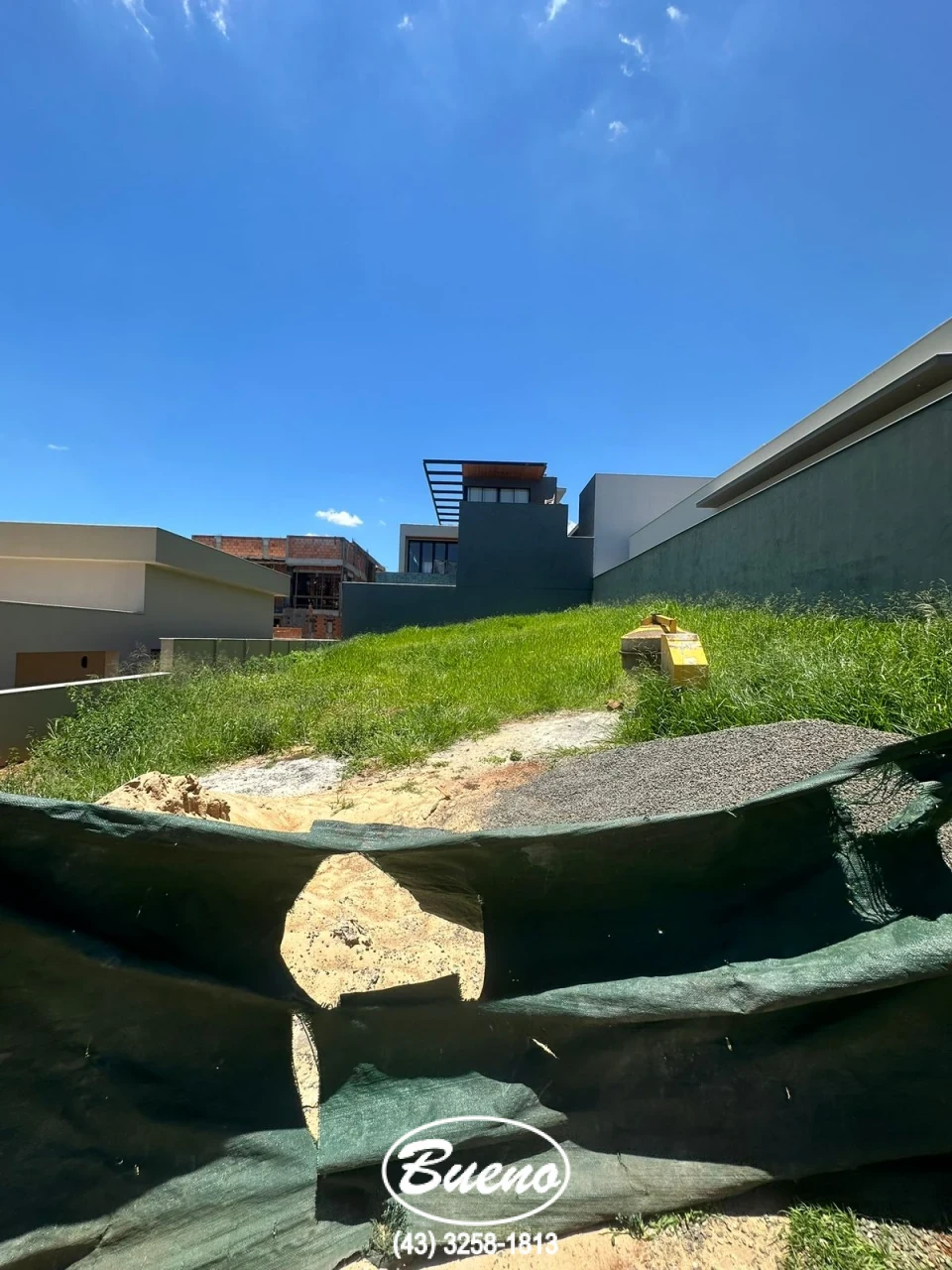 Imagens do imóveis Vende Terreno no Condomínio Royal Boulevard