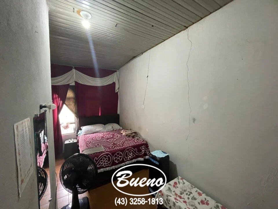 Imagens do imóveis Terreno com 03 Casas