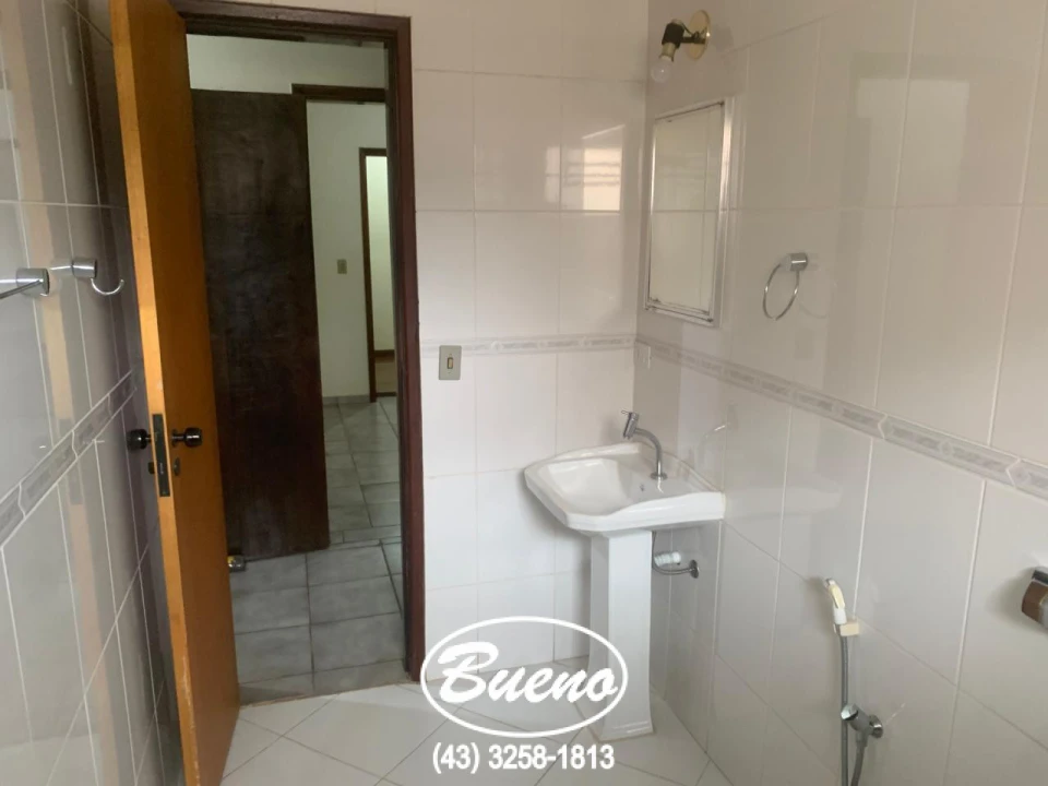 Imagens do imóveis Vende Casa na Avenida dos Estudantes