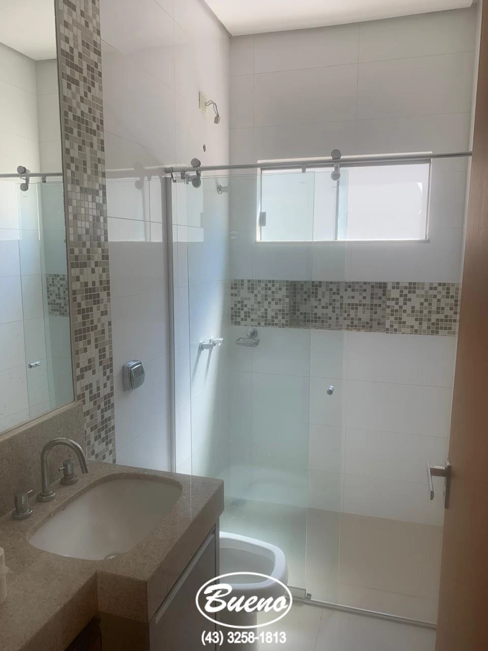 Imagens do imóveis Vende Casa Na Av Dos Estudantes