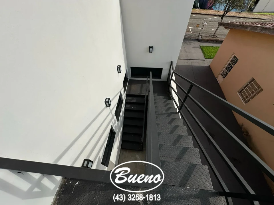 Imagens do imóveis Vende Lindo Imóvel Comercial