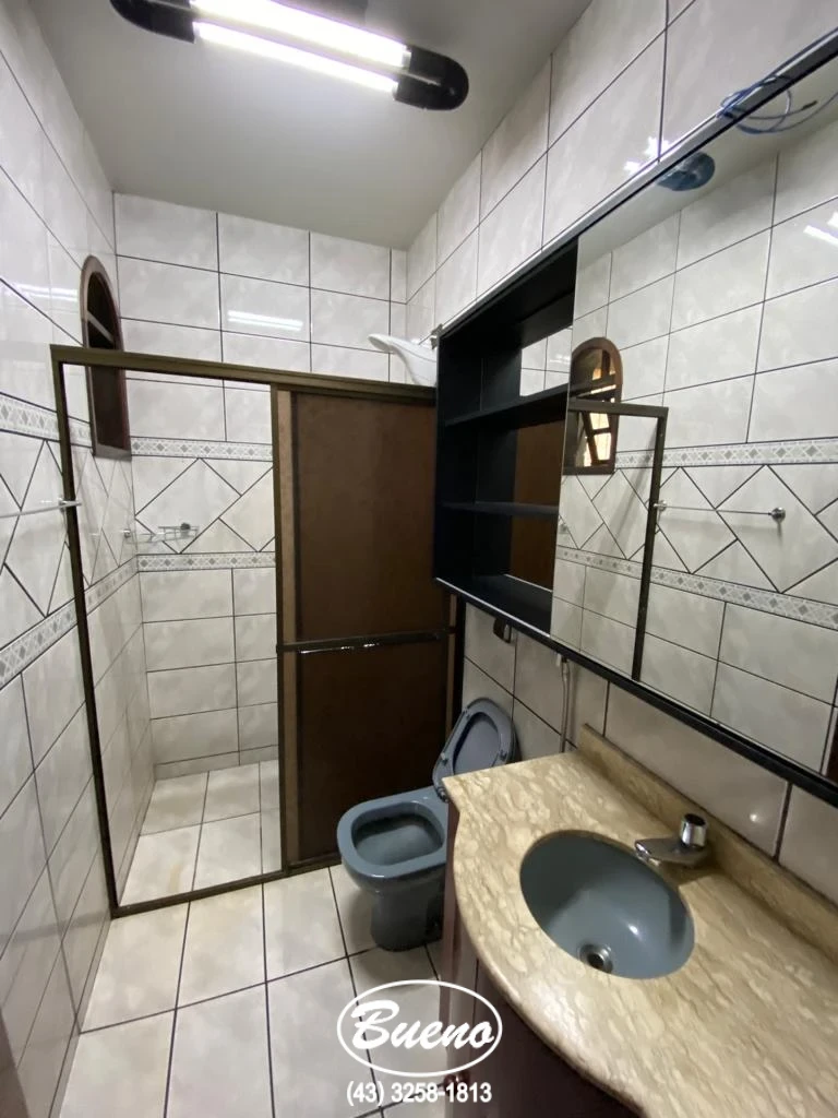 Imagens do imóveis Apartamento Sobre Loja no Centro