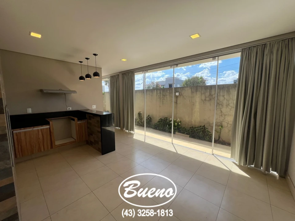 Imagens do imóveis Casa p/Locação no Cond. Royal Boulevard