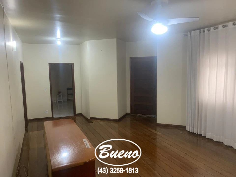 Imagens do imóveis Vende Casa na Avenida dos Estudantes