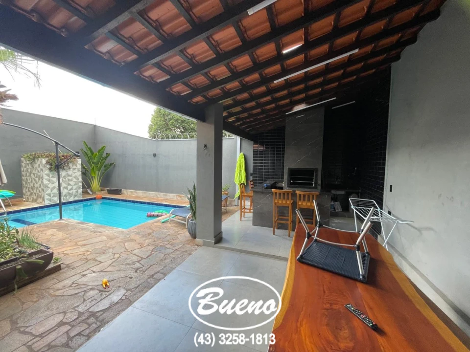 Imagens do imóveis Linda Casa à Venda no Jardim Las Vegas