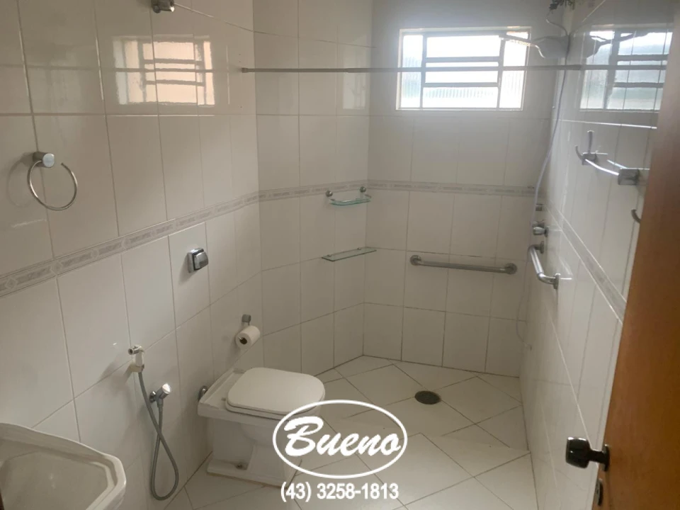 Imagens do imóveis Vende Casa na Avenida dos Estudantes