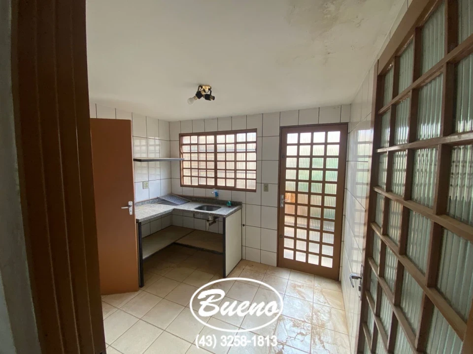 Imagens do imóveis Barracão Comercial P/ Locação na Av. Dezenove de Dezembro