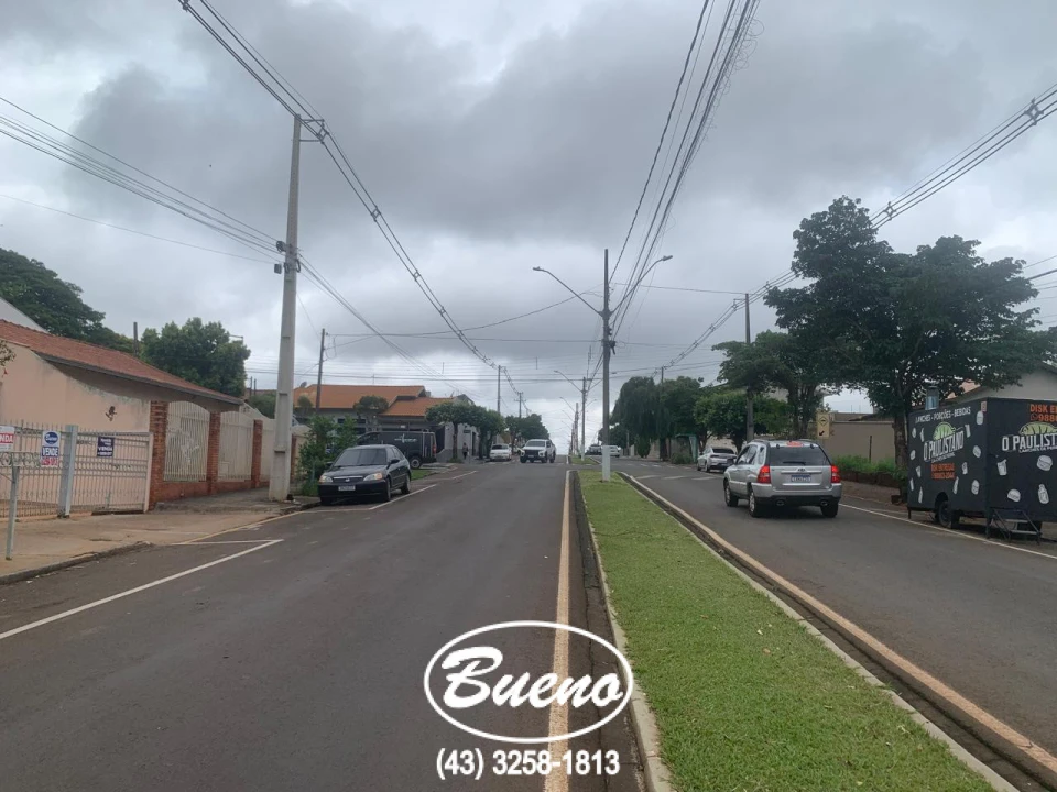 Imagens do imóveis Vende Casa na Avenida dos Estudantes