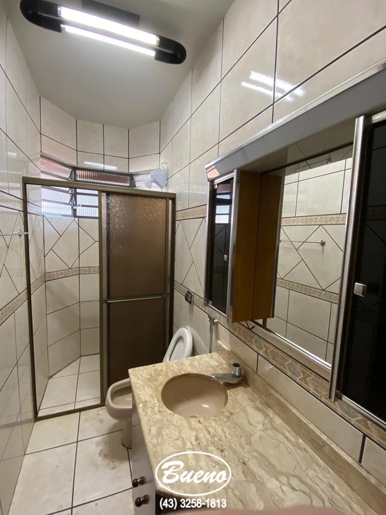 Imagens do imóveis Apartamento Sobre Loja no Centro