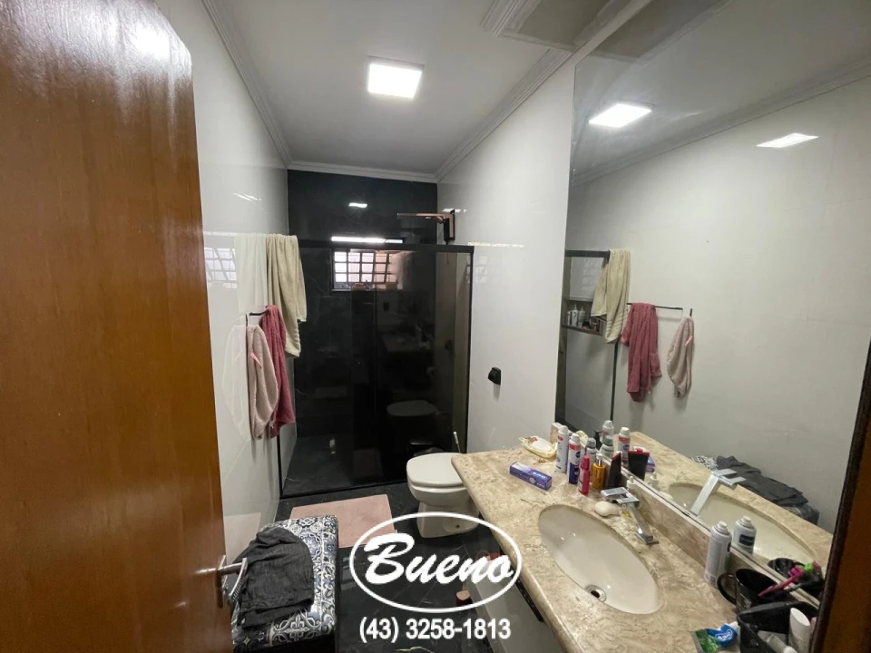 Imagens do imóveis Linda Casa à Venda no Jardim Las Vegas