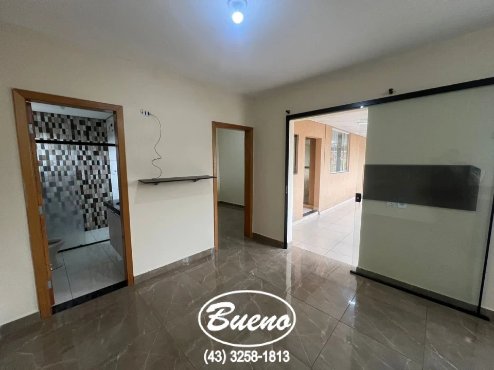 Imagens do imóveis Casa p/Locação com Piscina