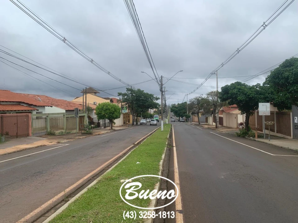 Imagens do imóveis Vende Casa na Avenida dos Estudantes