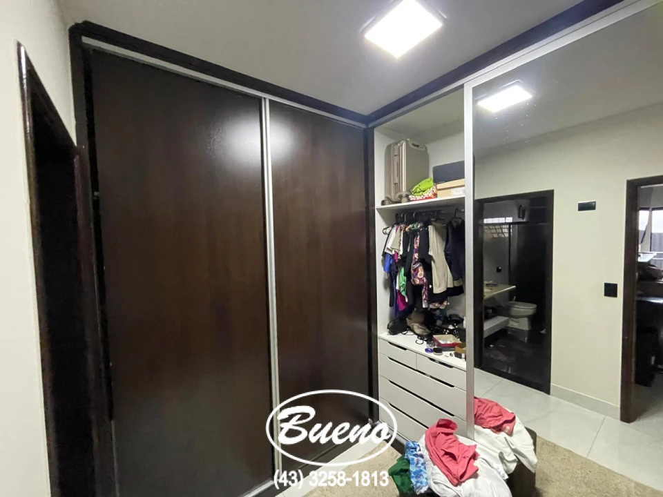 Imagens do imóveis Linda Casa à Venda no Jardim Las Vegas