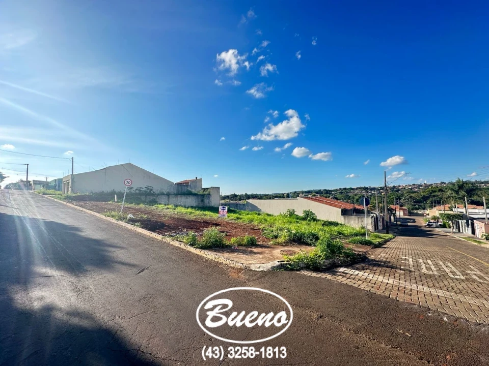 Imagens do imóveis Vende Terreno Esquina 250 metros