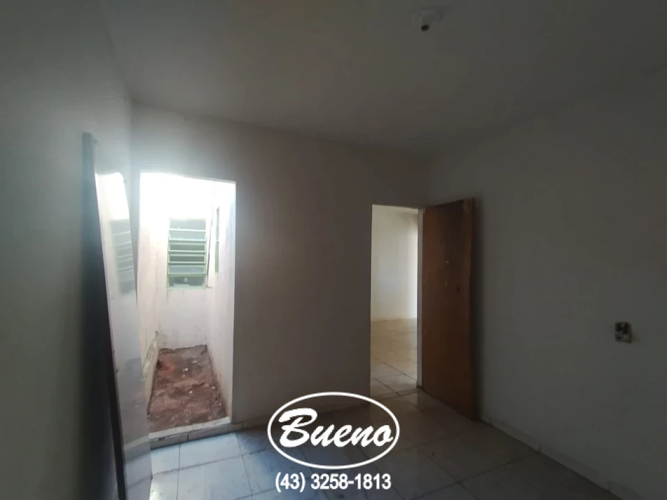 Imagens do imóveis Casa de Fundos para Locação