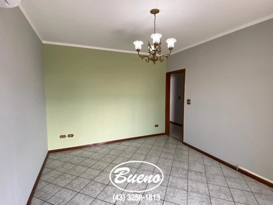 Imagens do imóveis Apartamento Sobre Loja no Centro