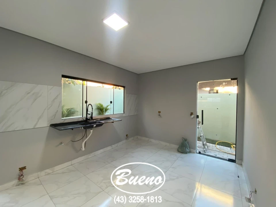 Imagens do imóveis Casa de Fundos para Locação