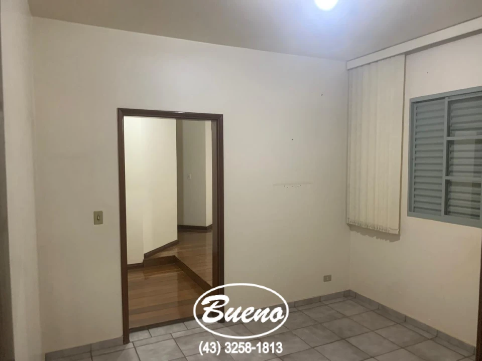 Imagens do imóveis Vende Casa na Avenida dos Estudantes