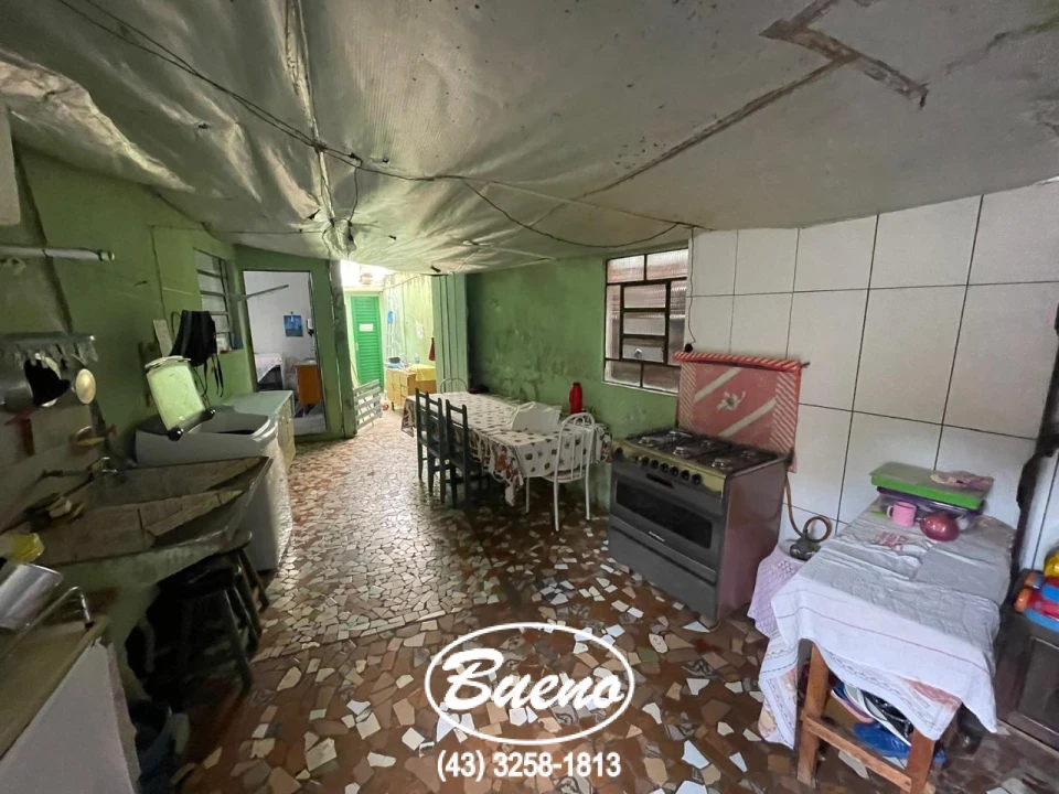 Imagens do imóveis Terreno com 03 Casas