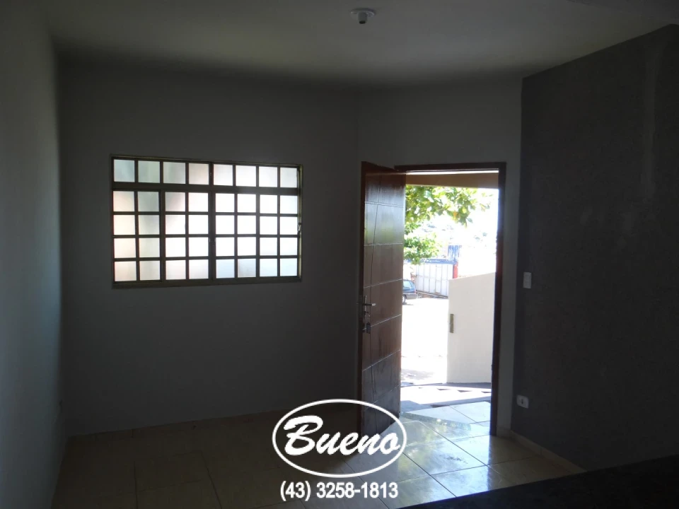 Casa para Locação na Av. Estudantes