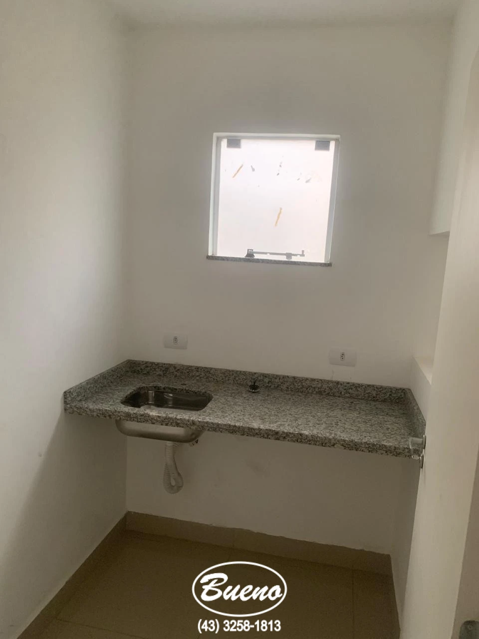 Imagens do imóveis Vende Casa Comercial no Centro