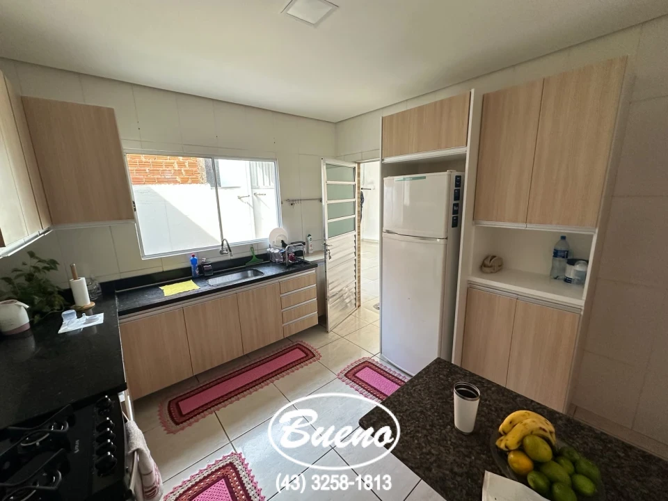 Imagens do imóveis Vende Casa no Jardim Santa Paula com Edícula no Fundo