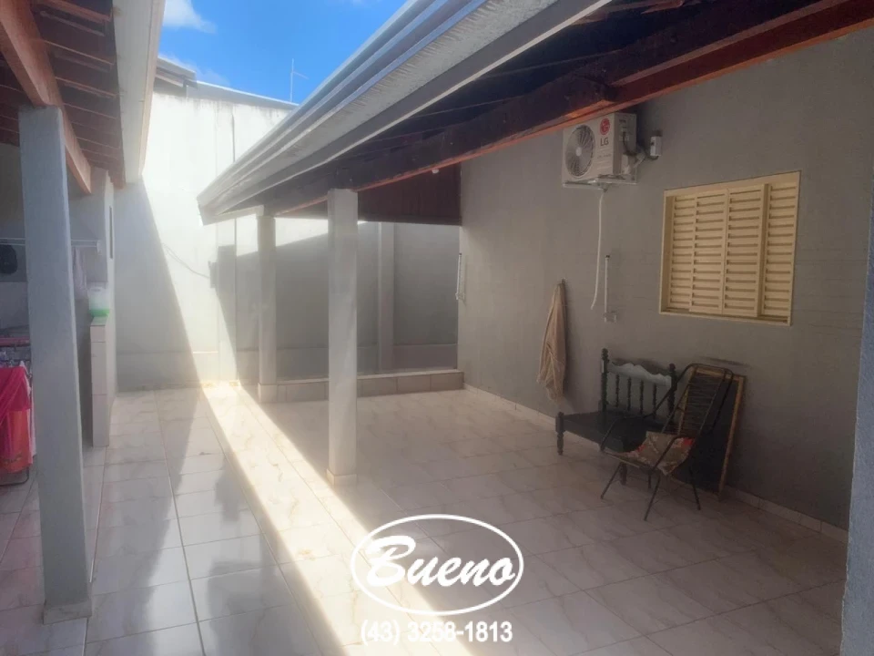 Imagens do imóveis Vende Casa Com Piscina no Tupy