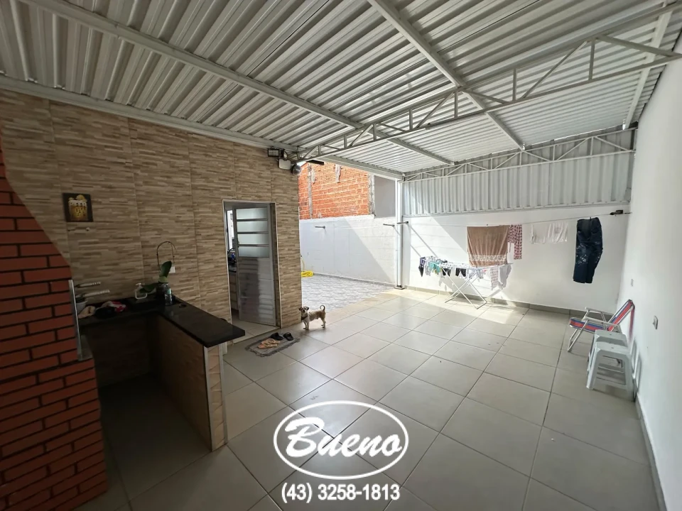 Imagens do imóveis Vende Casa no Jardim Santa Paula com Edícula no Fundo