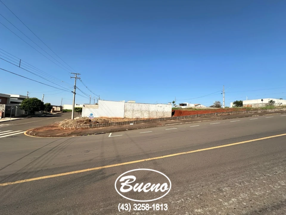 Imagens do imóveis Vende Terreno na Avenida Souza Naves
