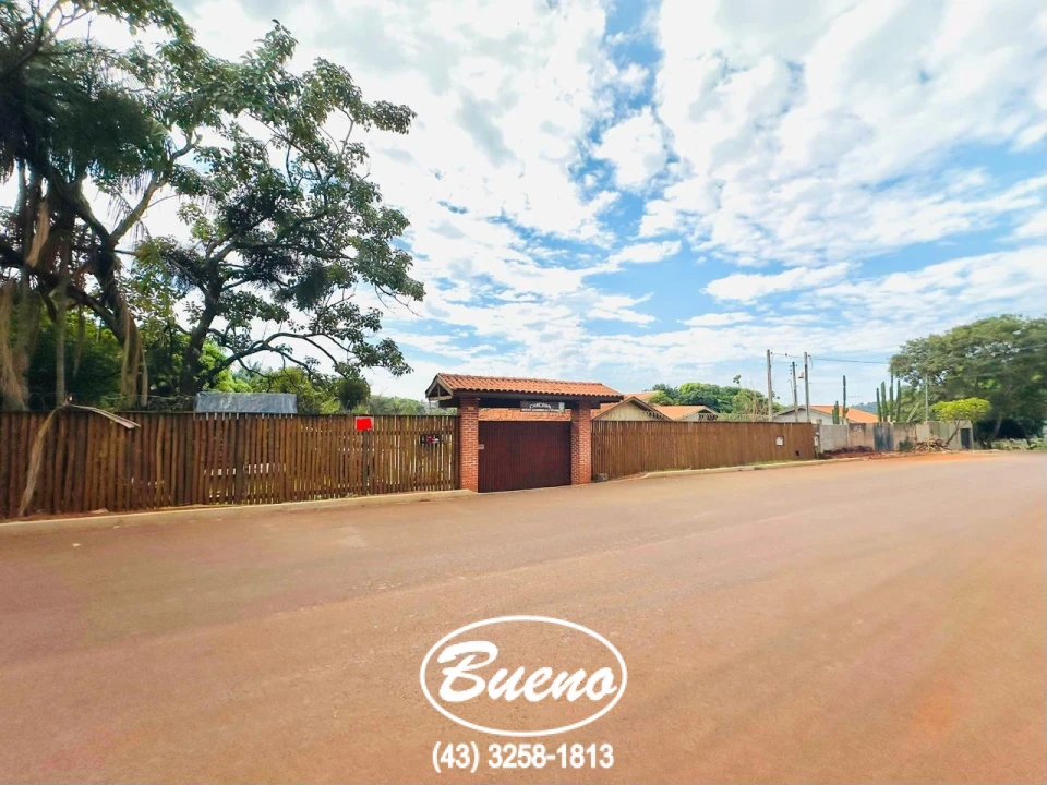 Imagens do imóveis Vende Chácara com Duas Casas