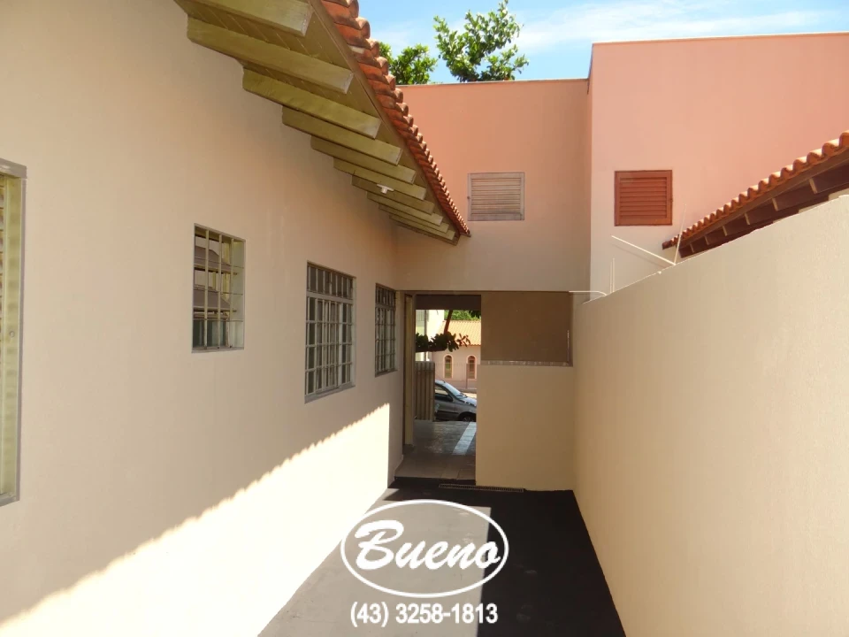 Casa para Locação na Av. Estudantes