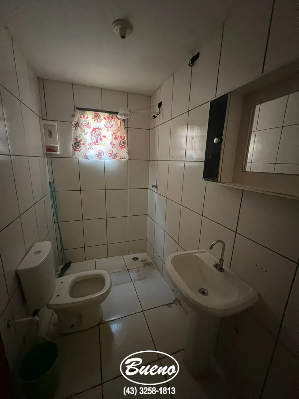 Imagens do imóveis Casa no Centro para Locação - Casa de Fundos