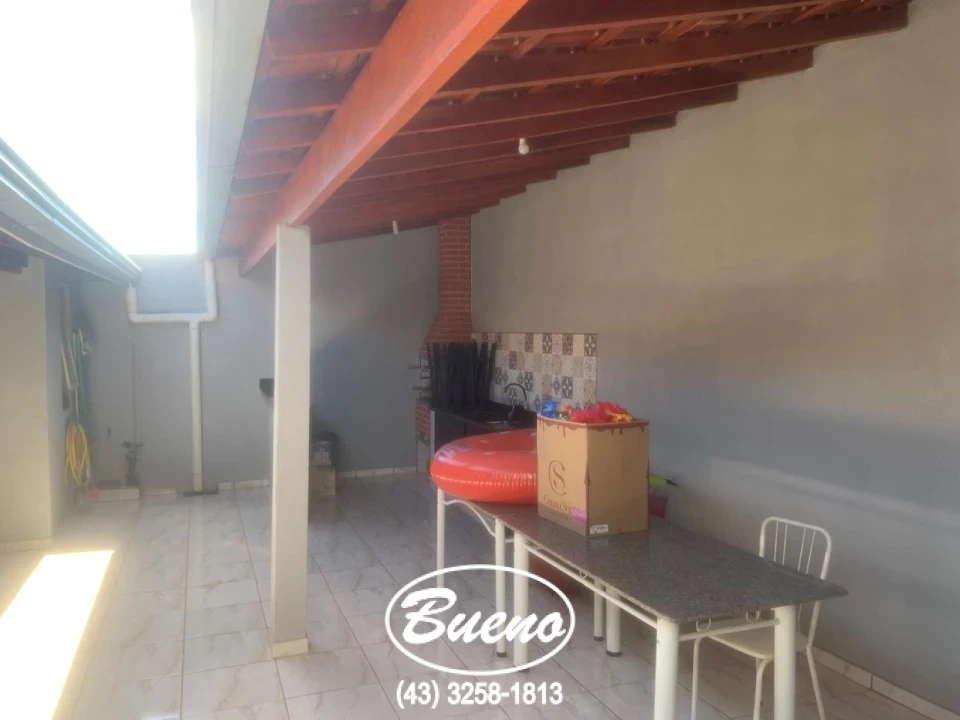Imagens do imóveis Vende Casa Com Piscina no Tupy