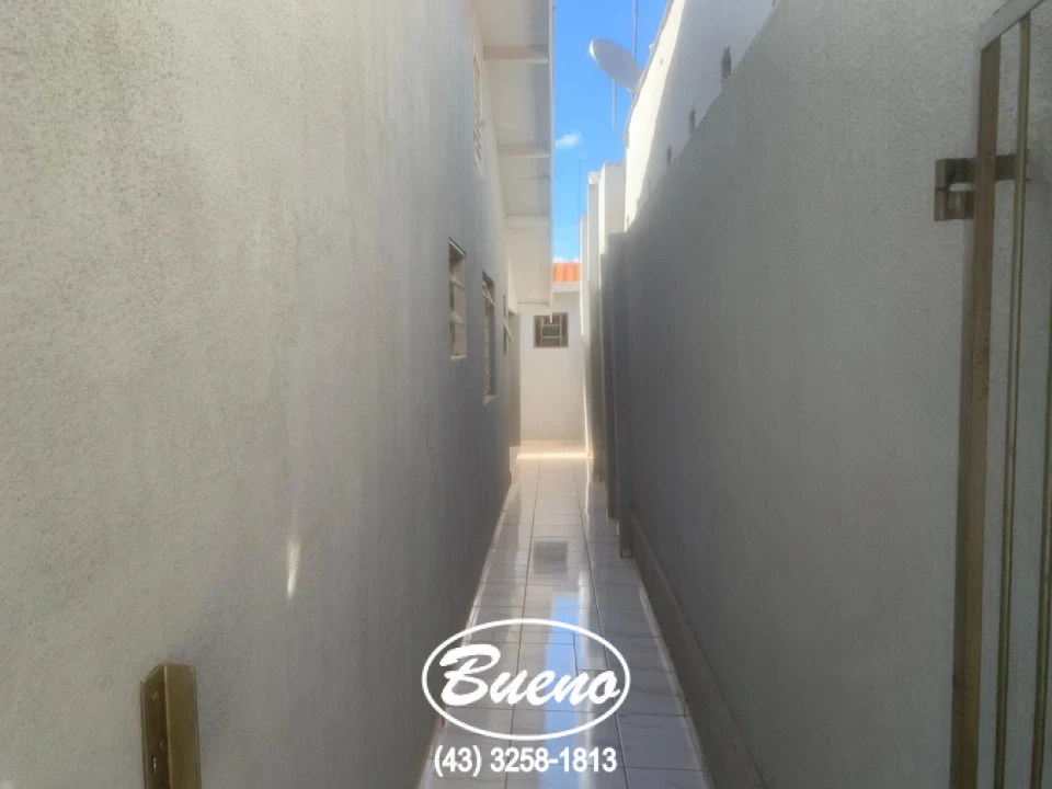 Imagens do imóveis Vende Casa Com Piscina no Tupy
