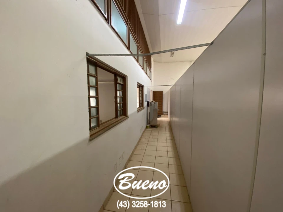 Imagens do imóveis Barracão Comercial P/ Locação na Av. Dezenove de Dezembro