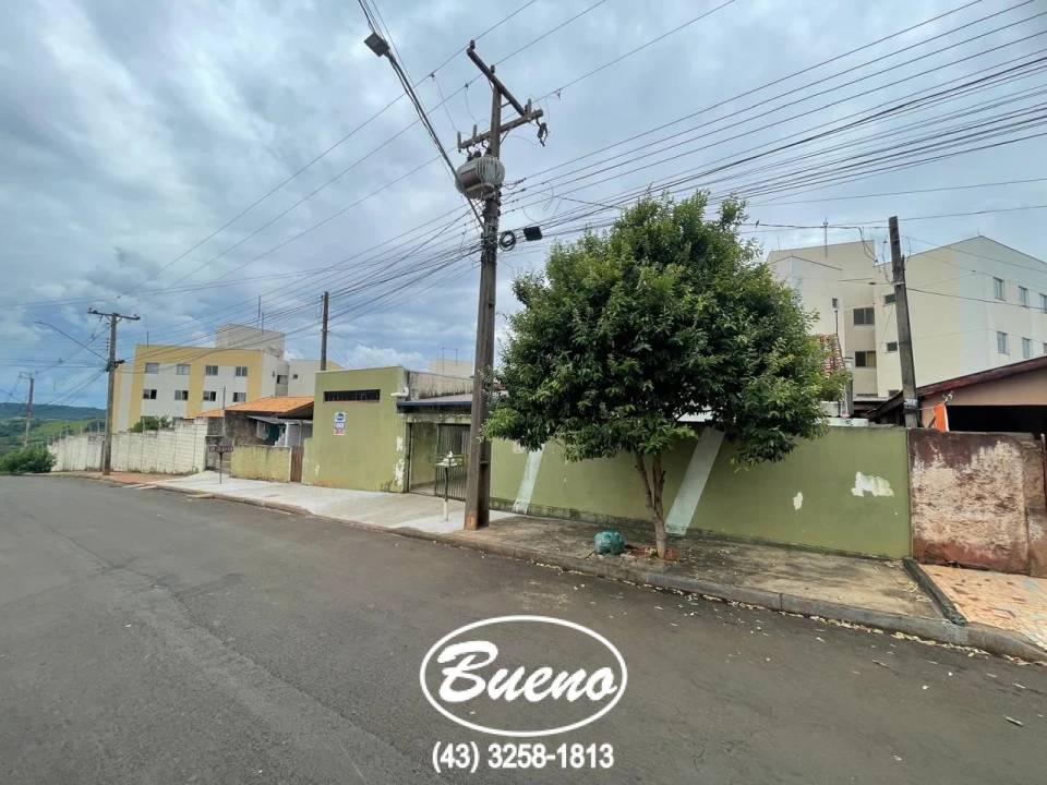 Imagens do imóveis Terreno com 03 Casas