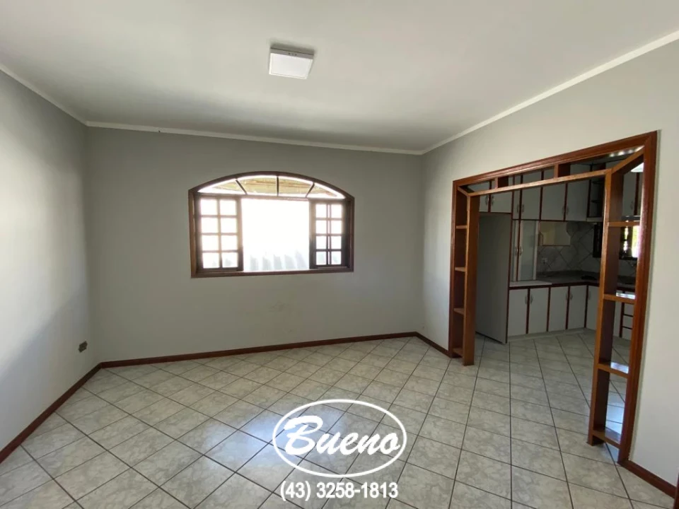 Imagens do imóveis Apartamento Sobre Loja no Centro