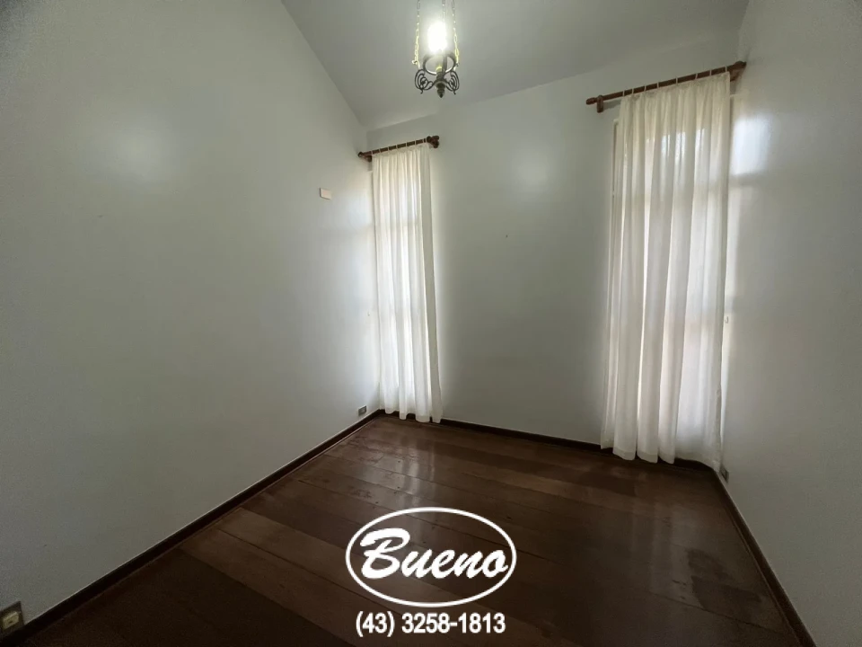 Imagens do imóveis Casa p/locação próxima ao Centro