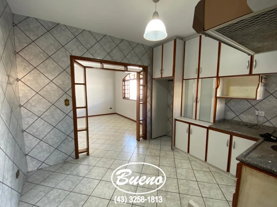 Imagens do imóveis Apartamento Sobre Loja no Centro