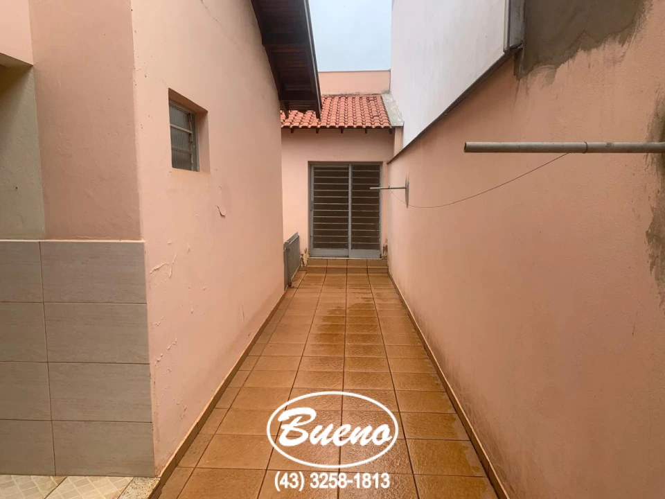 Imagens do imóveis Vende Casa na Avenida dos Estudantes