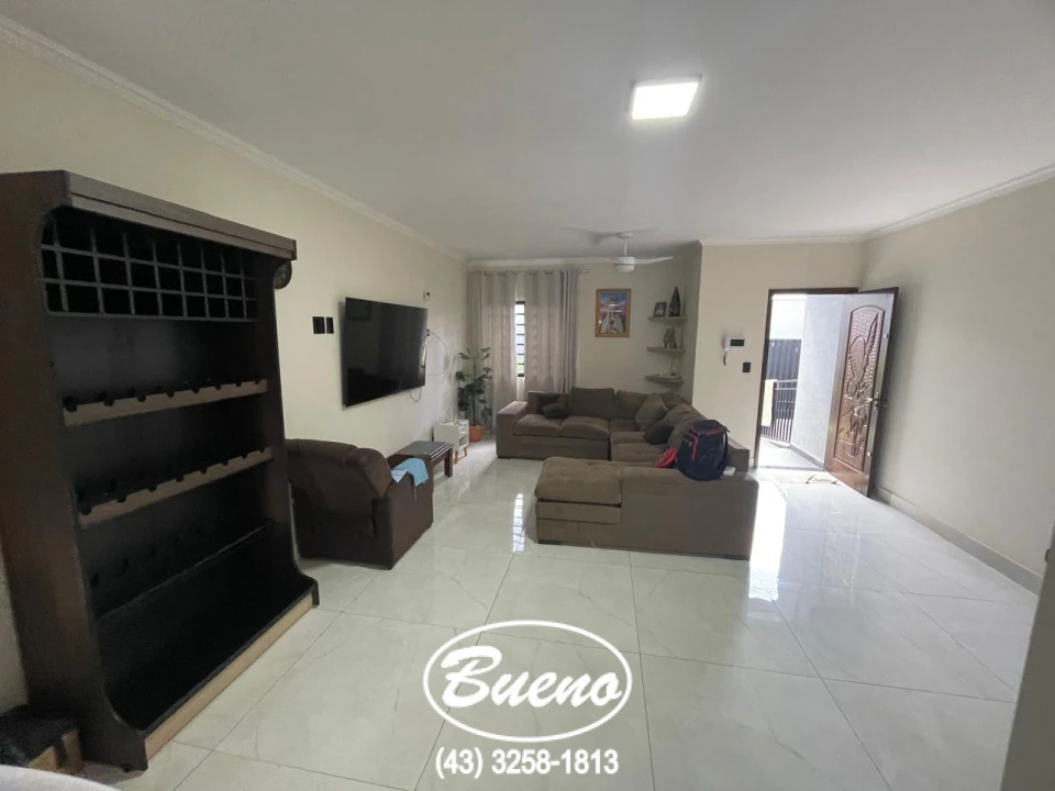 Imagens do imóveis Linda Casa à Venda no Jardim Las Vegas