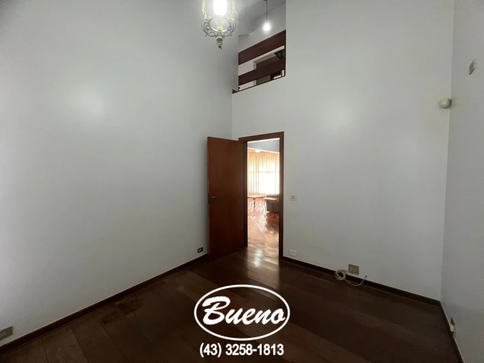 Imagens do imóveis Casa p/locação próxima ao Centro
