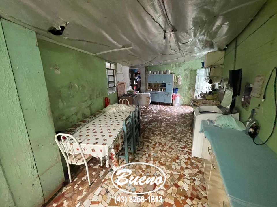 Imagens do imóveis Terreno com 03 Casas