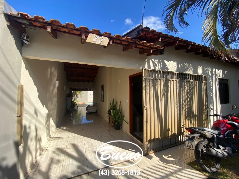 Imagens do imóveis Casa com Piscina a Venda