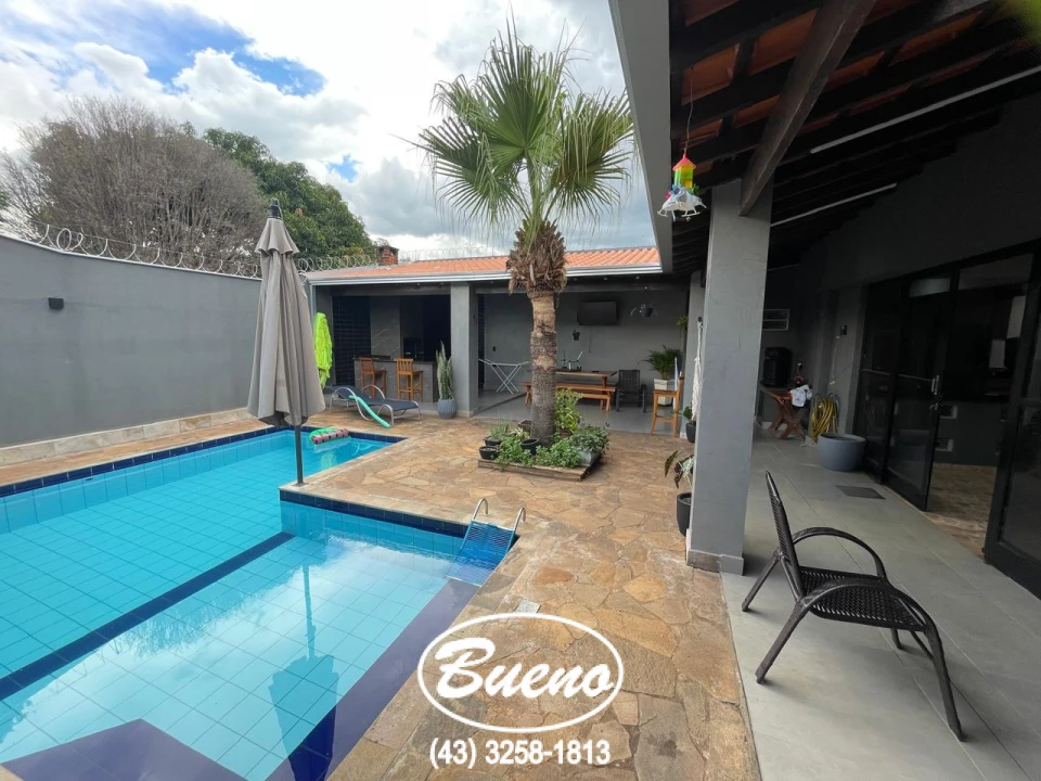 Imagens do imóveis Linda Casa à Venda no Jardim Las Vegas