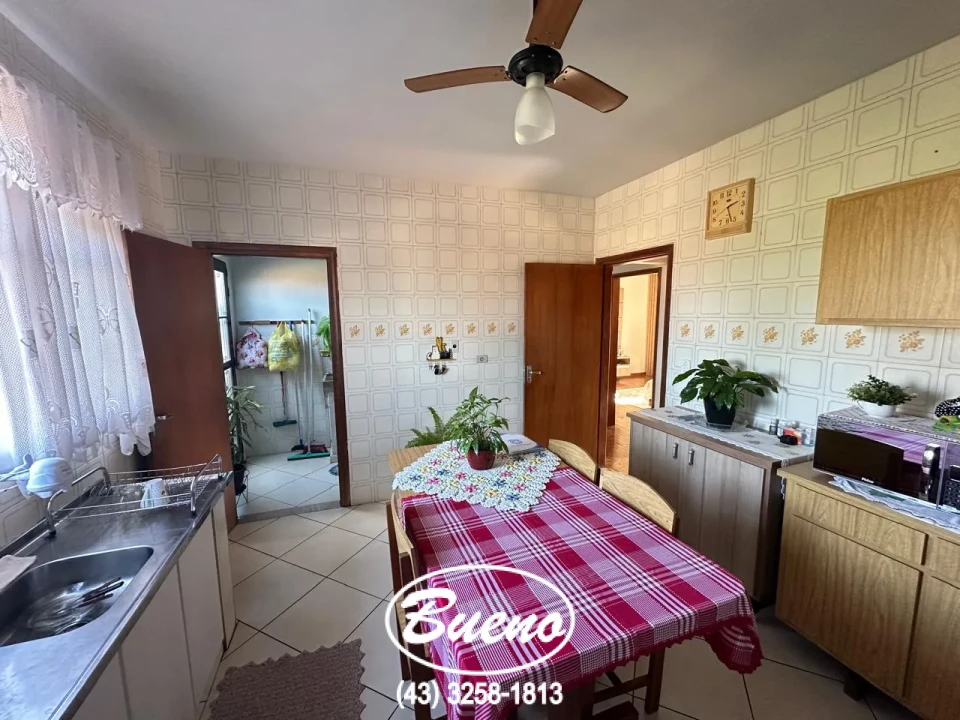 Imagens do imóveis Vende Sobrado/Sala Comercial no Centro
