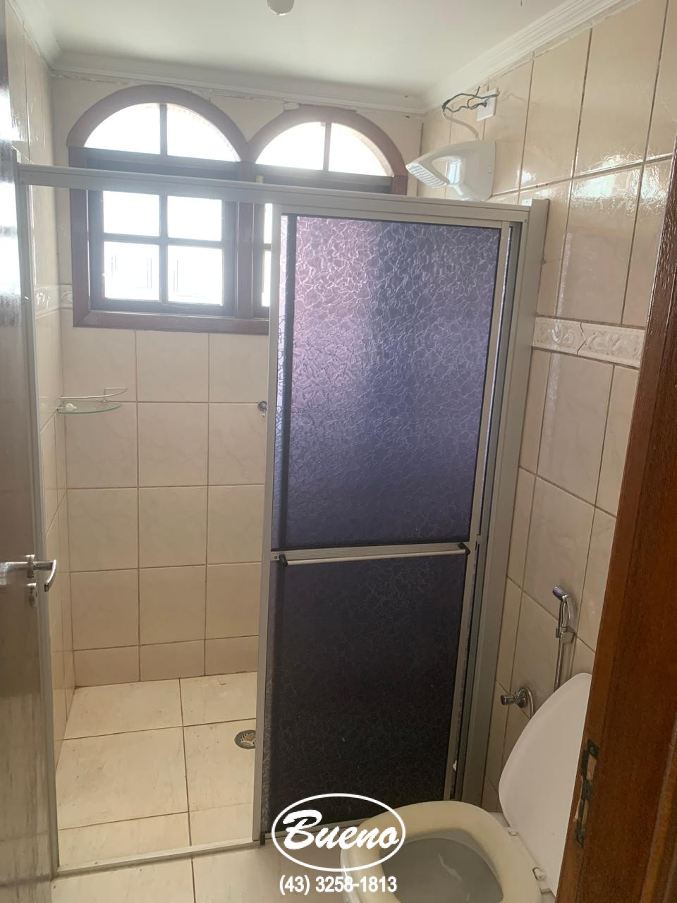 Vende ou Troca Sobrado em Londrina Imagens do imóveis Vende ou Troca Sobrado em Londrina