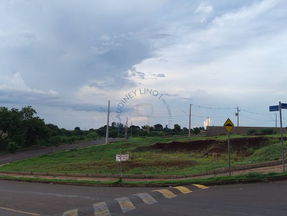 Imagens do imóveis Terreno Comercial em Ibiporã-Pr